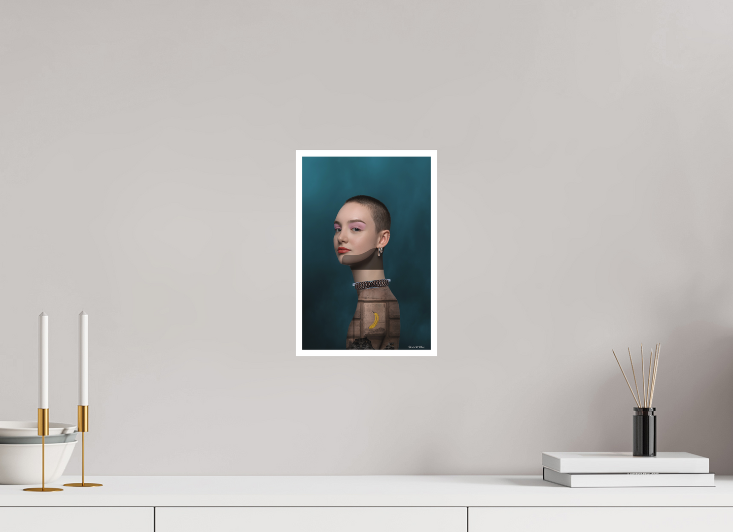 20 x 30 cm, Fine Art Print - Hahnemühle Photo Rag - 1 cm Border Miss Brutalist Berlin – Fine Art Print (City Girls Series)